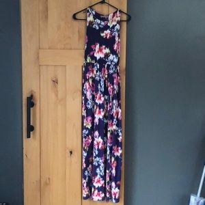 Loveappella XSP Maxi Dress